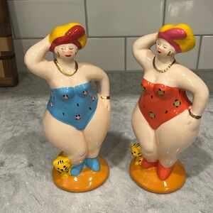 Bathing Beauties Banks Set of 2 Full Figure Girls